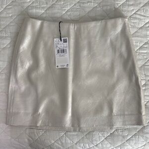 Elegant Golden Cream Leather Skirt